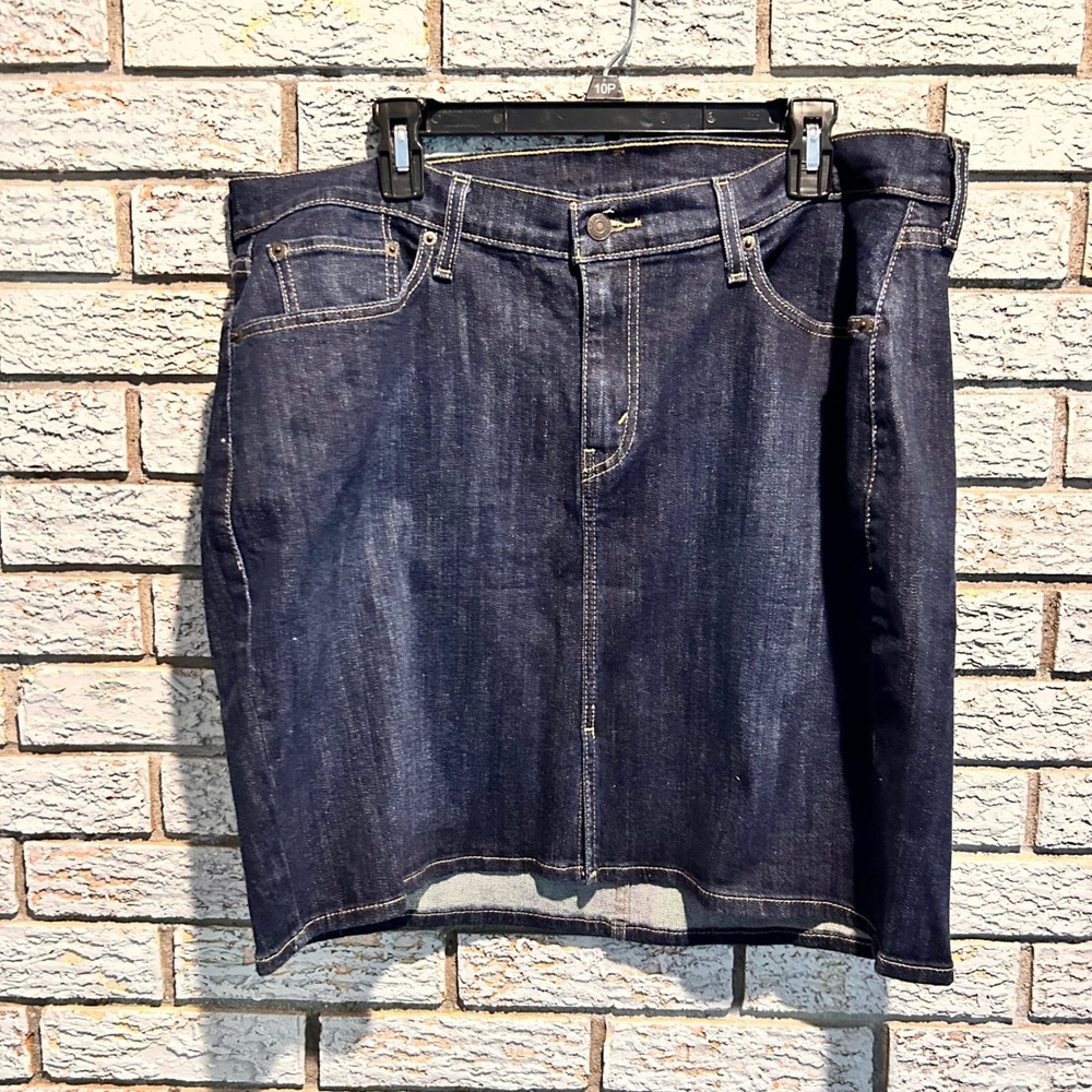 Levis Womens 18W Denim Mini Skirt Dark Wash Indigo Five Pocket Jean Skirt